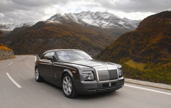 Rolce Royce Phantom Coupe.